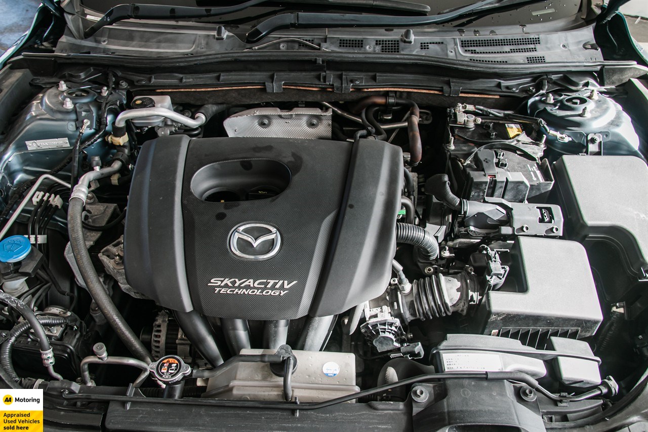 2016 Mazda Axela