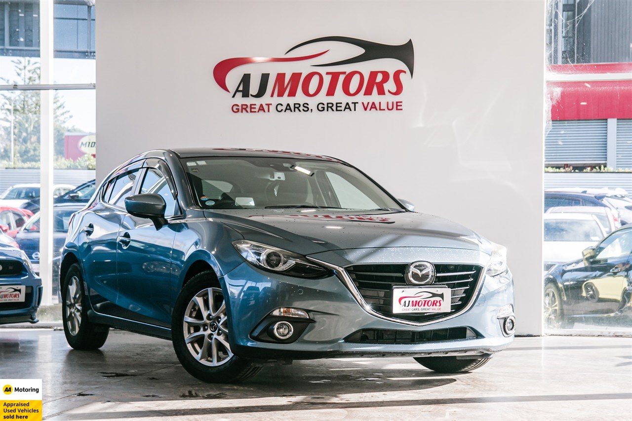 2016 Mazda Axela