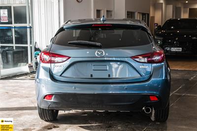 2016 Mazda Axela - Thumbnail