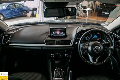 2016 Mazda Axela - Thumbnail