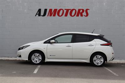 2018 Nissan Leaf - Thumbnail