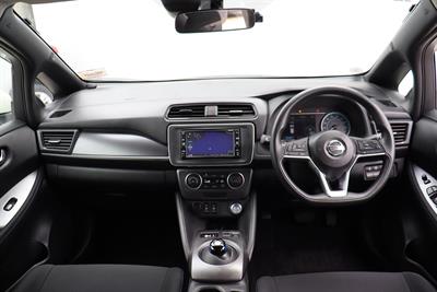 2018 Nissan Leaf - Thumbnail