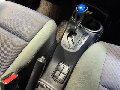 2015 Toyota Aqua - Thumbnail