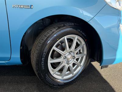 2015 Toyota Aqua - Thumbnail