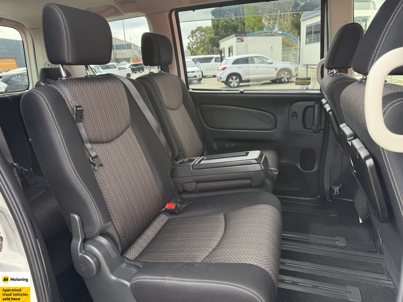 2016 Nissan Serena