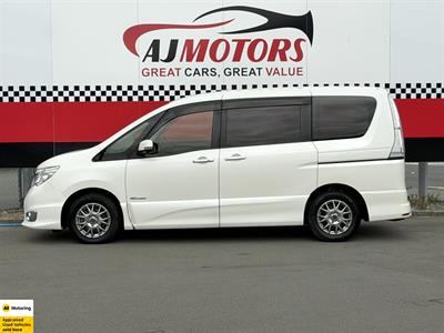 2016 Nissan Serena - Thumbnail