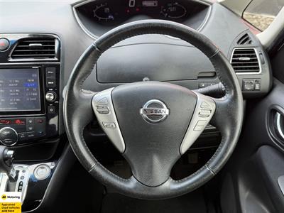 2016 Nissan Serena - Thumbnail