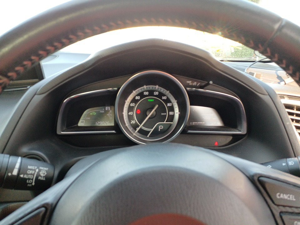2013 Mazda Axela