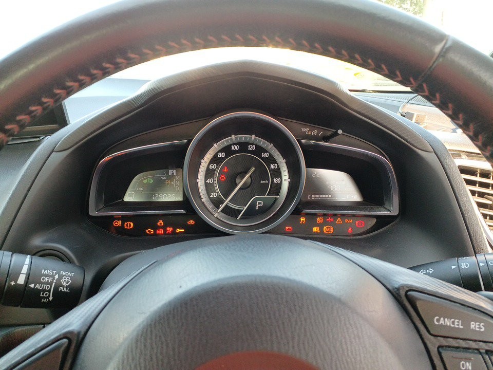 2013 Mazda Axela