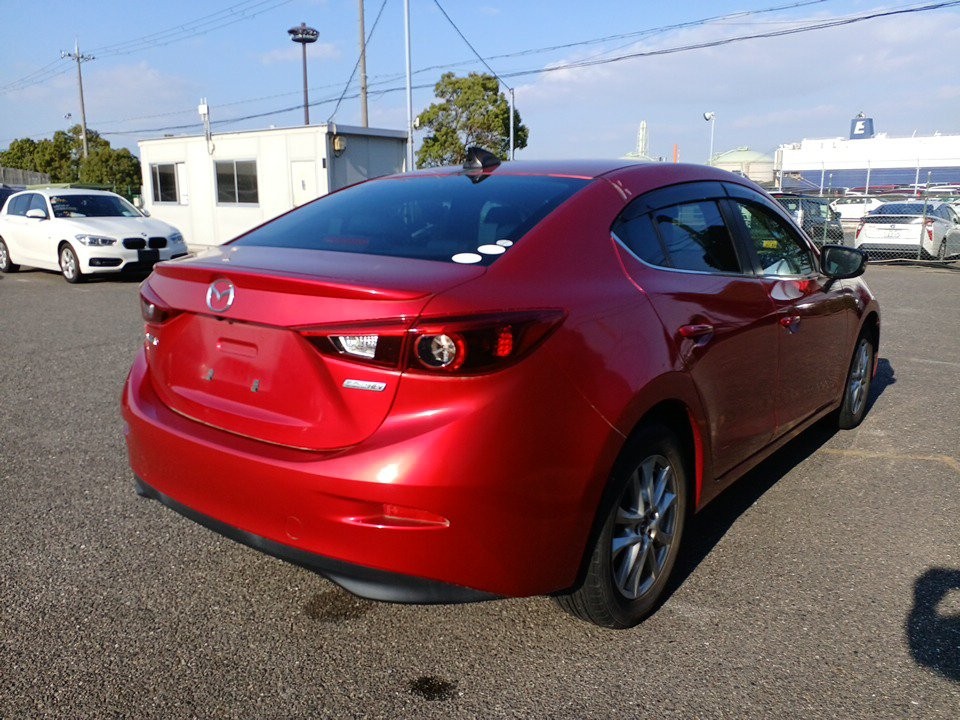 2013 Mazda Axela