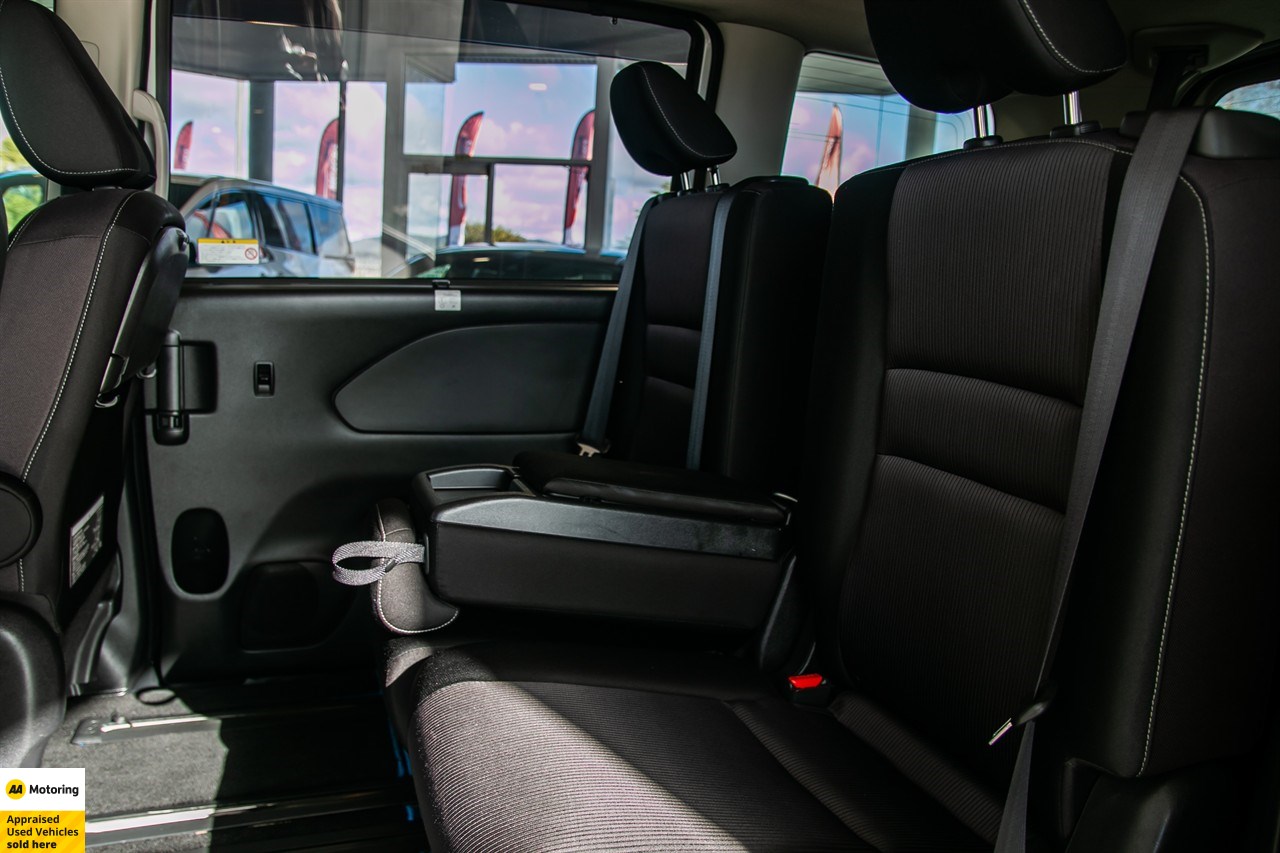 2017 Nissan Serena