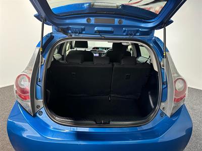 2012 Toyota Aqua - Thumbnail