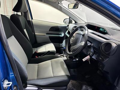 2012 Toyota Aqua - Thumbnail