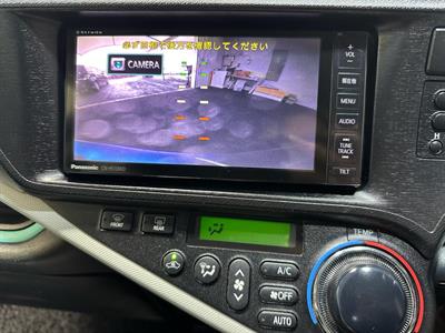 2012 Toyota Aqua - Thumbnail