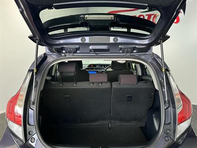 2015 Toyota Aqua - Thumbnail