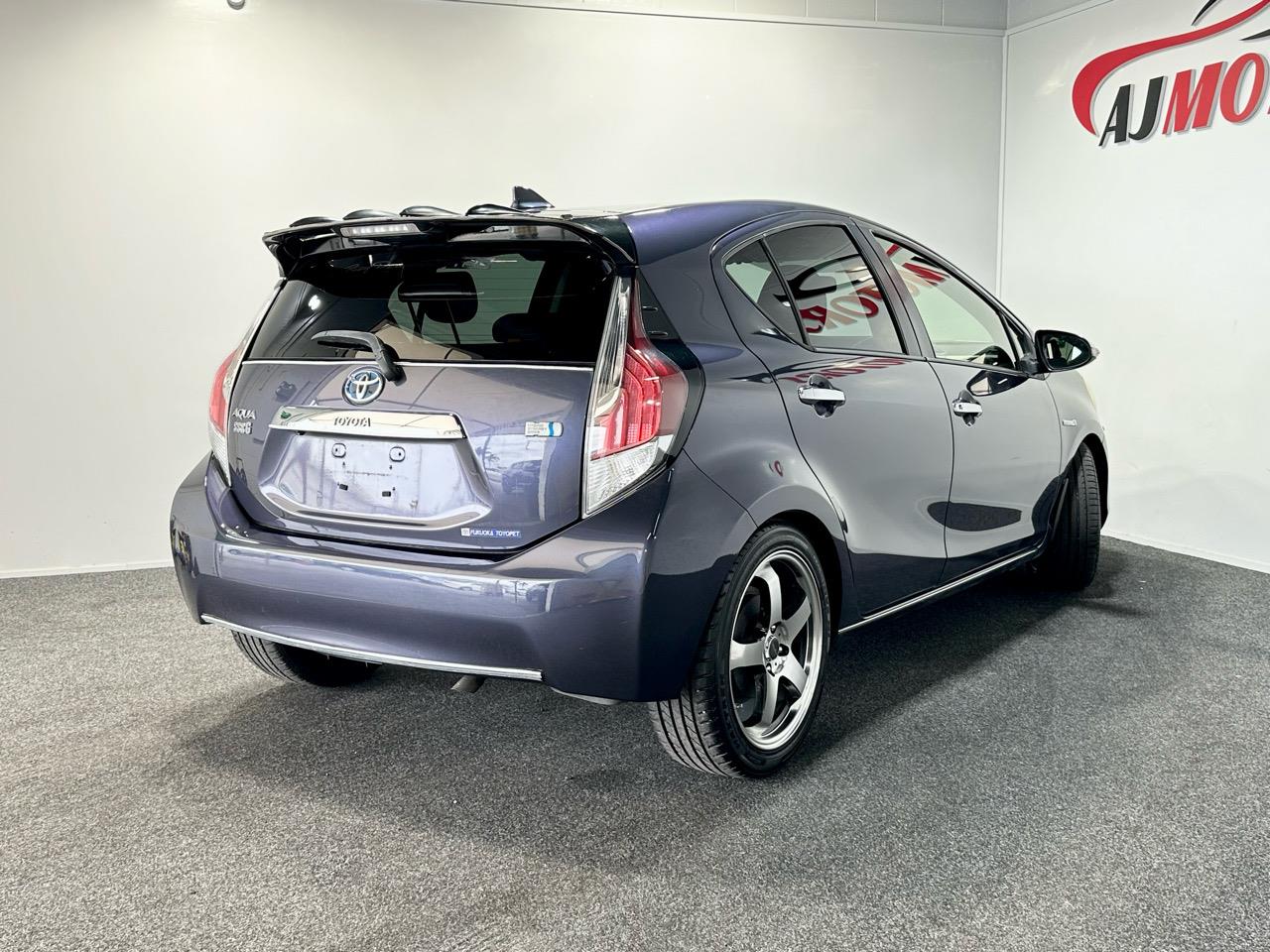 2015 Toyota Aqua