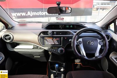 2012 Toyota Aqua - Thumbnail