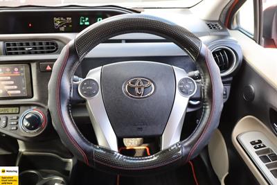 2012 Toyota Aqua - Thumbnail