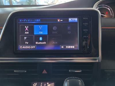 2015 Toyota Sienta - Thumbnail