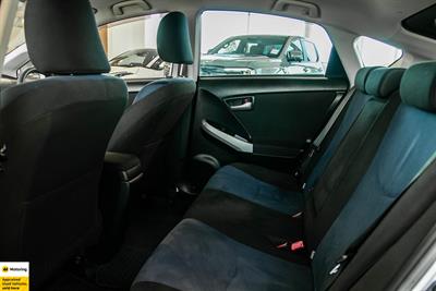 2015 Toyota Prius - Thumbnail