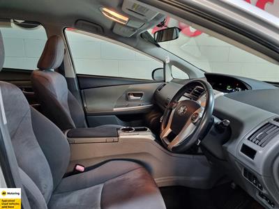 2012 Toyota Prius - Thumbnail