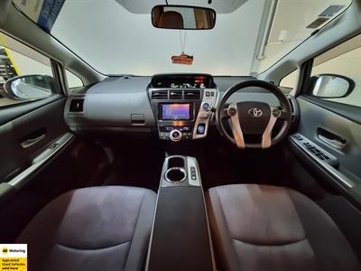 2012 Toyota Prius - Thumbnail
