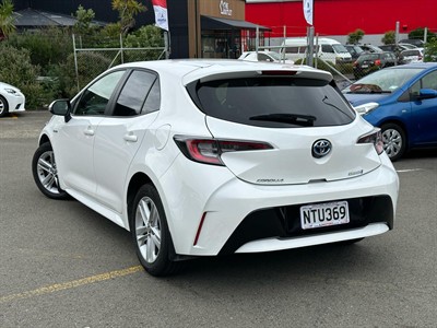 2021 Toyota Corolla - Thumbnail