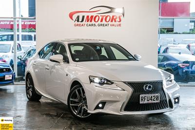 2013 Lexus IS 300h