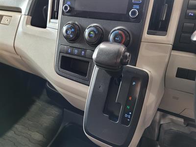 2020 Toyota Hiace - Thumbnail
