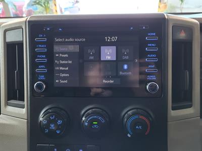 2020 Toyota Hiace - Thumbnail