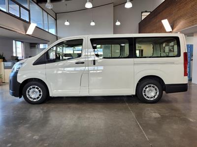 2020 Toyota Hiace - Thumbnail
