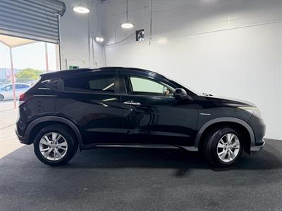 2015 Honda Vezel - Thumbnail