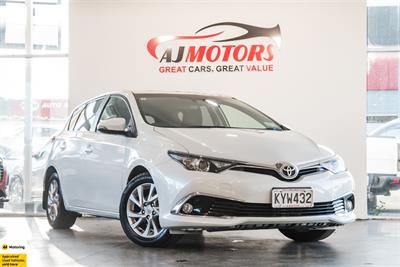 2017 Toyota Corolla - Thumbnail