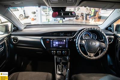 2017 Toyota Corolla - Thumbnail