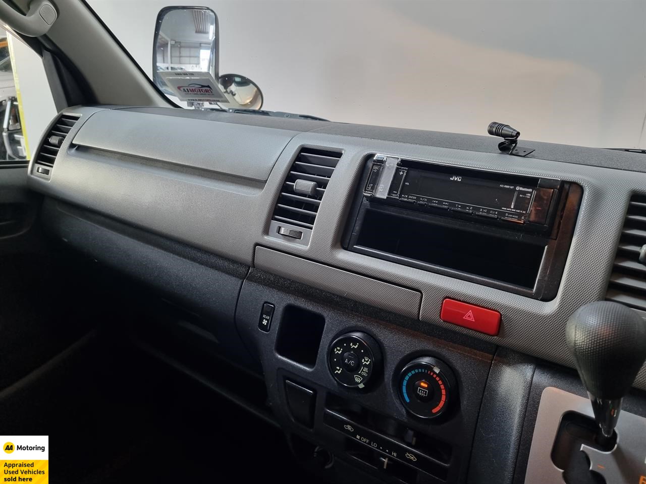 2009 Toyota Hiace