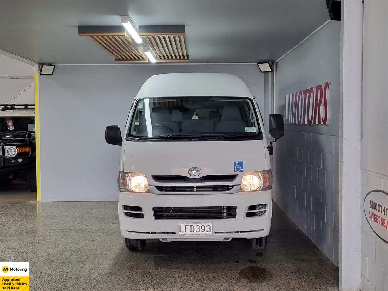 2009 Toyota Hiace