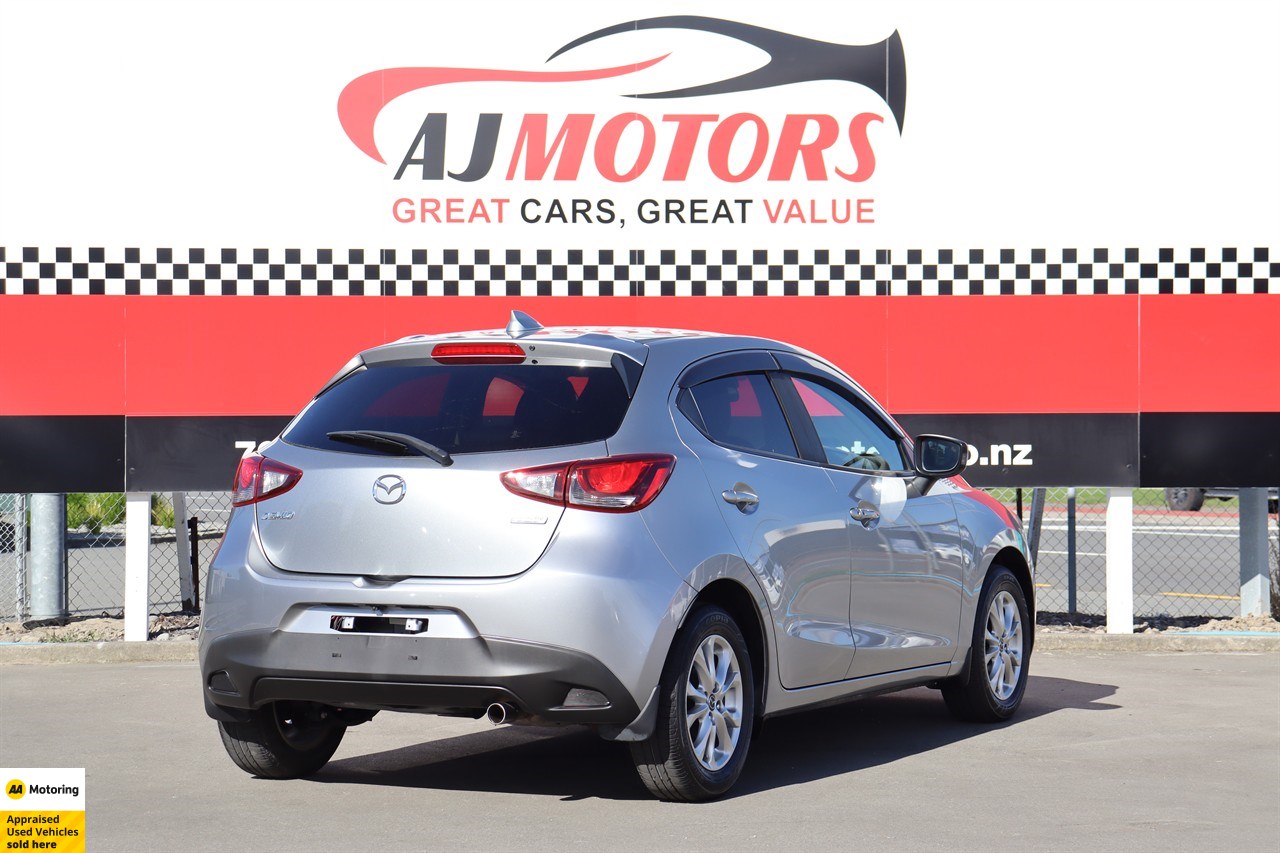 2016 Mazda Demio