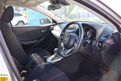 2016 Mazda Demio - Thumbnail