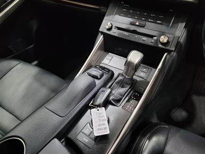 2015 Lexus IS - Thumbnail