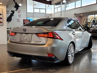 2015 Lexus IS - Thumbnail