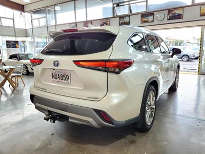 2021 Toyota Highlander - Thumbnail