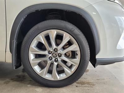 2021 Toyota Highlander - Thumbnail