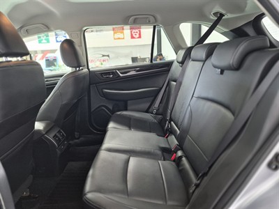 2015 Subaru Legacy - Thumbnail