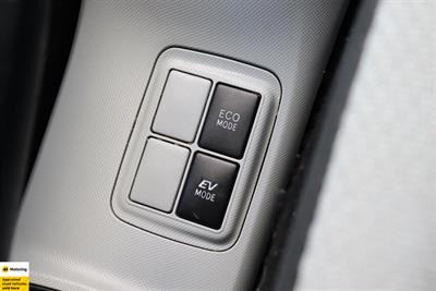 2014 Toyota Aqua - Thumbnail