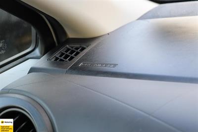 2014 Toyota Aqua - Thumbnail