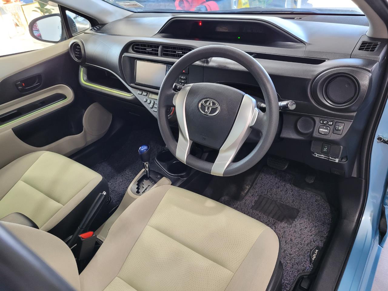 2012 Toyota Aqua