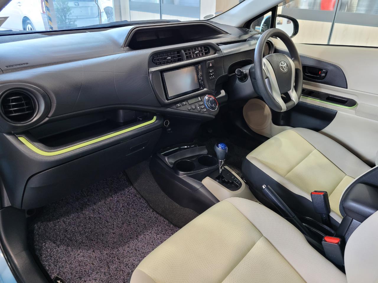 2012 Toyota Aqua
