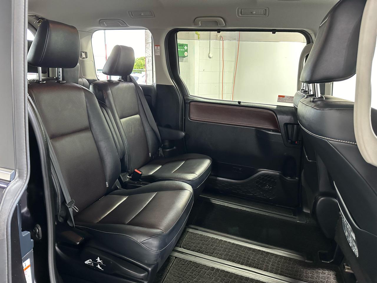 2015 Toyota Esquire