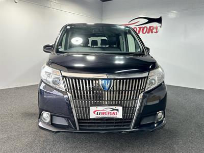2015 Toyota Esquire - Thumbnail