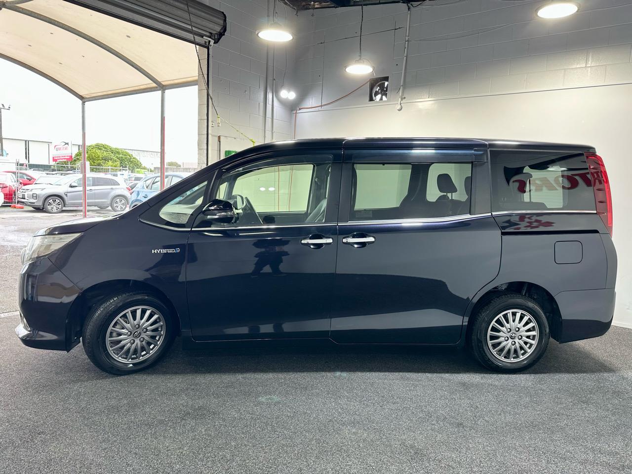 2015 Toyota Esquire